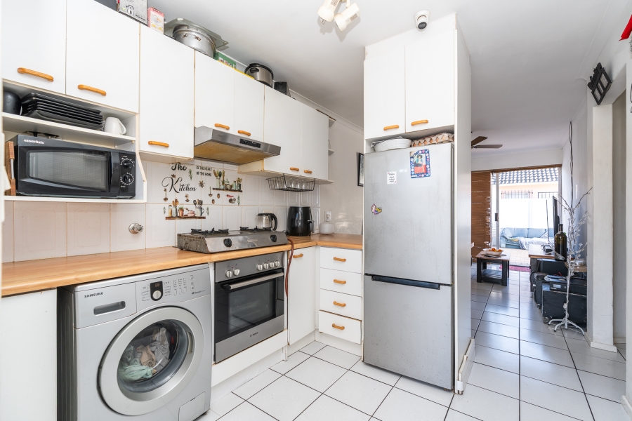 2 Bedroom Property for Sale in Thornton Western Cape